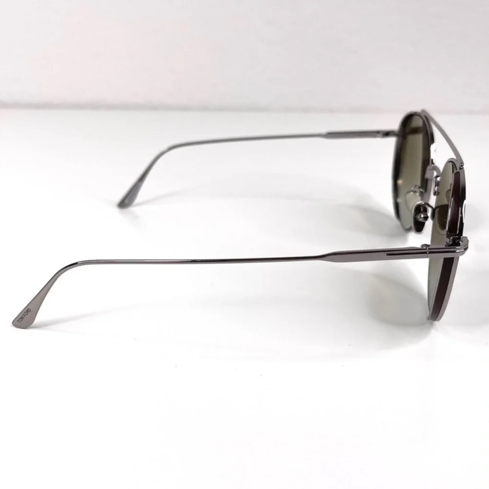 TOM FORD Declan Sunglasses Shiny Light Ruthenium / Green FT0826-F Made in Italy